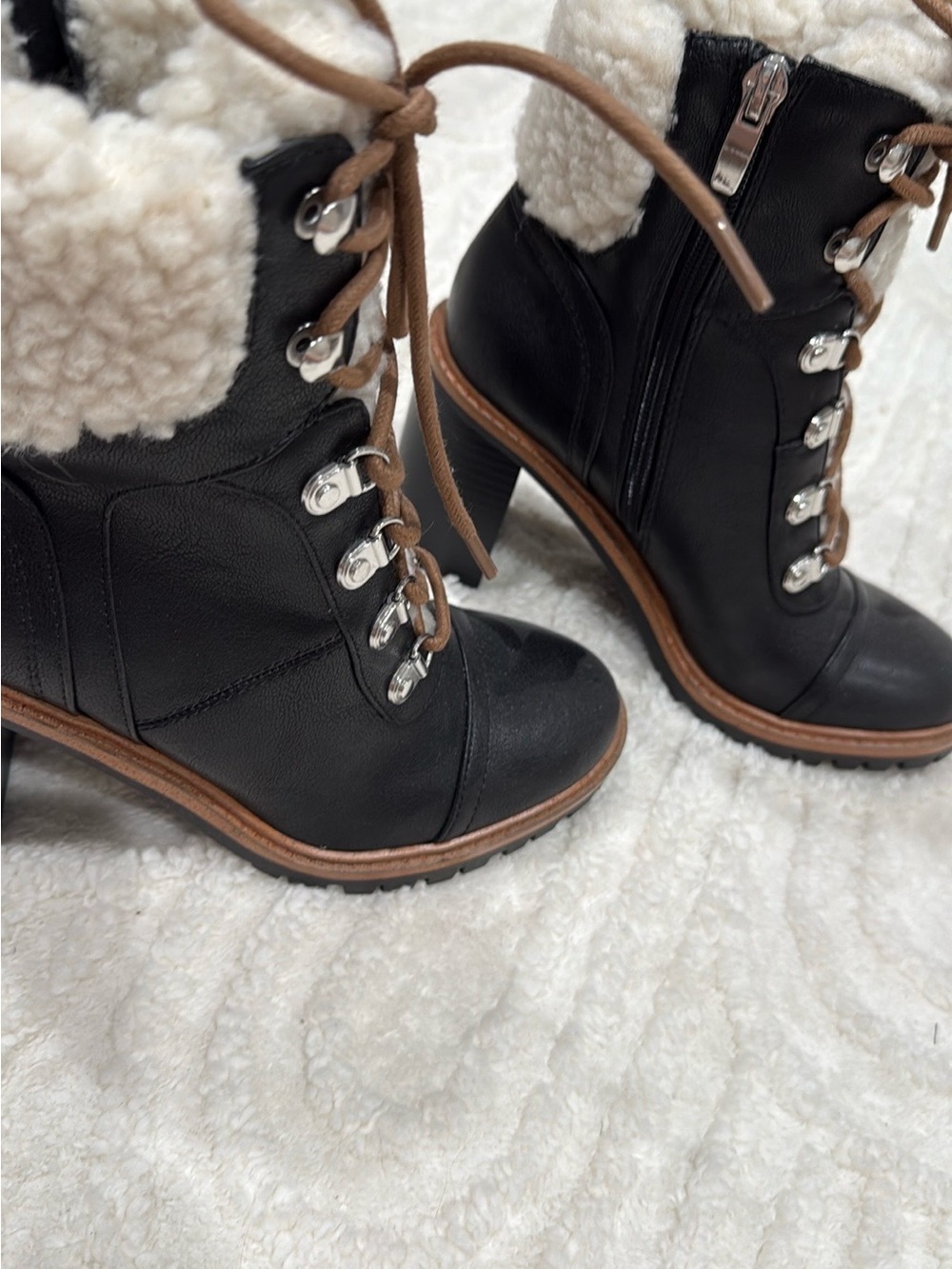 Women’s Black Faux-Shearling Lace-Up Block Heel Boots - Picture 3 of 3